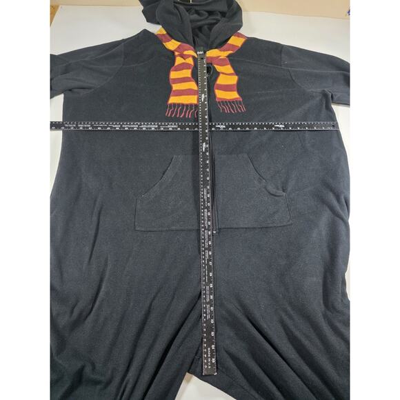 Harry Potter Hogwarts Hooded Fleece Pajamas Plus Size 5/6 - Picture 3 of 5